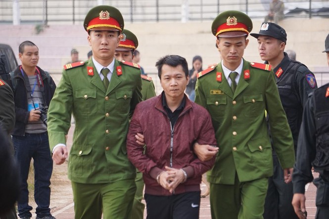 Các bị cáo đồng loạt 'chỉ điểm' kẻ chủ mưu, Bùi Văn Công 'phản cung' - ảnh 17