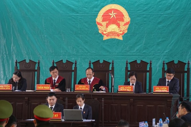 Các bị cáo đồng loạt 'chỉ điểm' kẻ chủ mưu, Bùi Văn Công 'phản cung' - ảnh 11