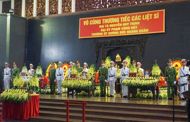 Xúc động tang lễ 3 liệt sĩ hy sinh ở Đồng Tâm - ảnh 11