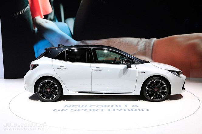 Toyota Corolla 2019 không được đánh giá cao tại Anh - ảnh 2