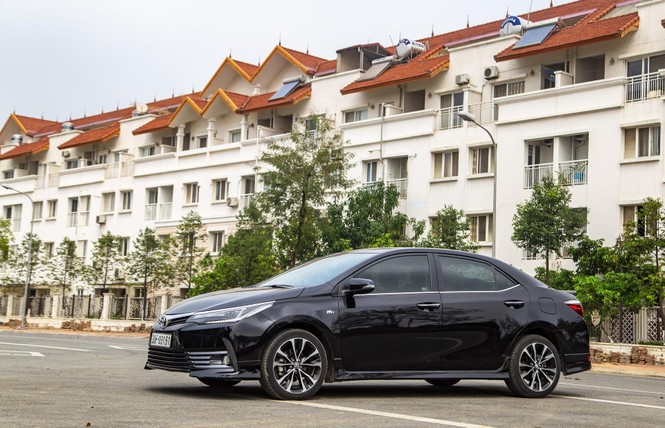 Mua Toyota Corolla Altis, nhận ưu đãi đến 40 triệu đồng - ảnh 1