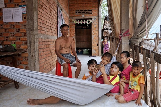 Hàng trăm căn nhà vượt lũ bỏ hoang hơn 15 năm ở Long An - ảnh 3