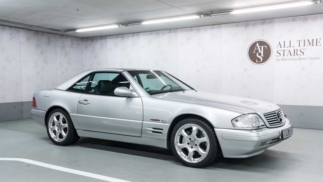 Hai xe cổ siêu hiểm của Mercedes-Benz được rao bán hàng tỷ đồng - ảnh 1