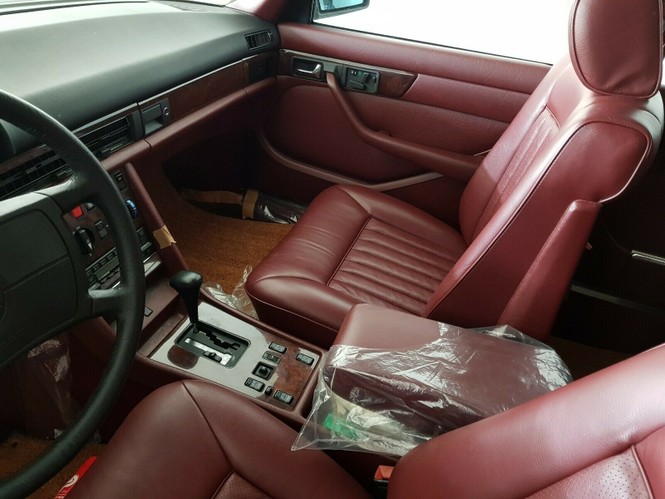 Xe Mercedes 33 năm tuổi còn 'mới cứng' định giá gần 4 tỷ đồng - ảnh 1