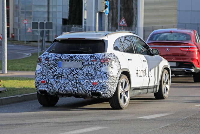 Mercedes-Benz GLA thế hệ mới lộ diện 'hình hài' - ảnh 2