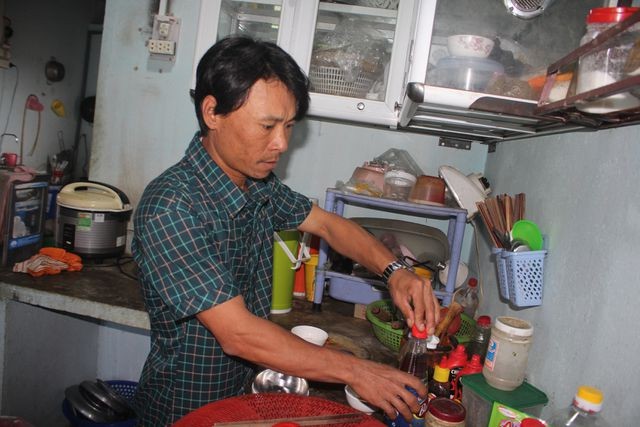 Xót xa cảnh cô giáo mất đi cánh tay trong lần băng rừng 'gieo chữ' - ảnh 7
