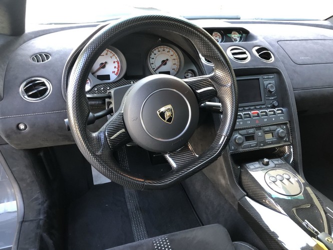 Siêu xe Lamborghini Gallardo Superleggera 2008 được đấu giá 1,8 tỷ đồng - ảnh 14