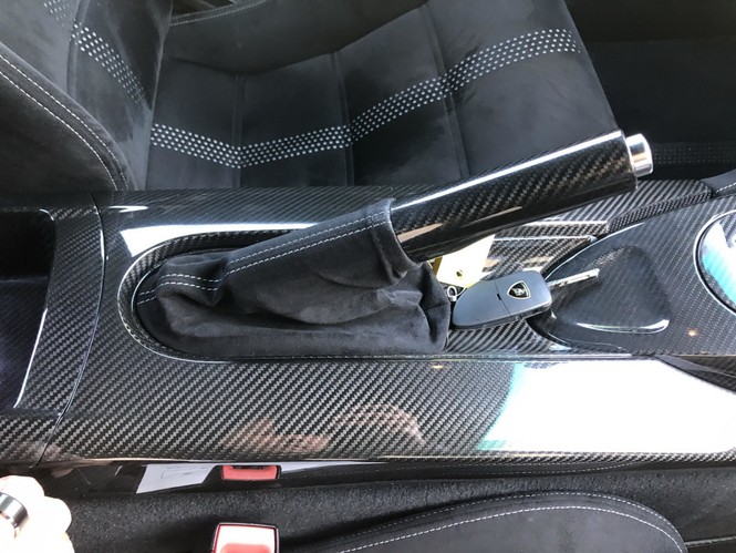 Siêu xe Lamborghini Gallardo Superleggera 2008 được đấu giá 1,8 tỷ đồng - ảnh 16