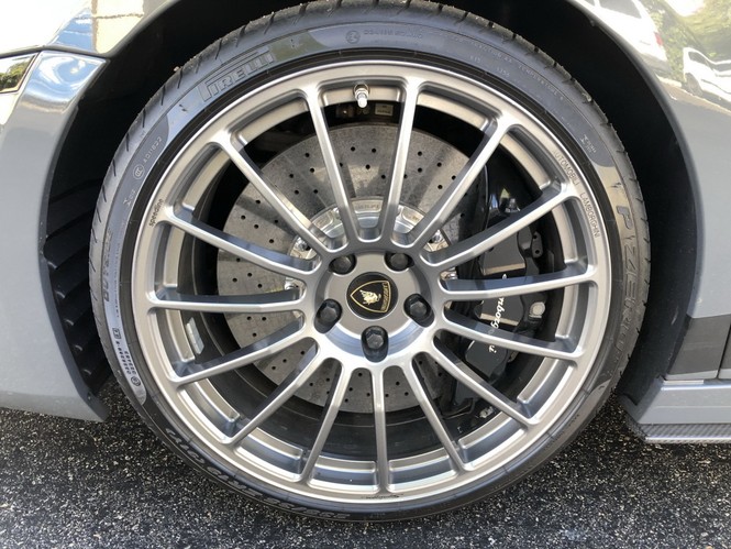 Siêu xe Lamborghini Gallardo Superleggera 2008 được đấu giá 1,8 tỷ đồng - ảnh 10