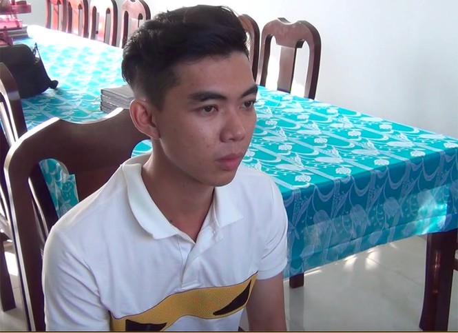 Cảnh sát đột kích bắt 50 nam thanh nữ tú thác loạn trong khách sạn - ảnh 2