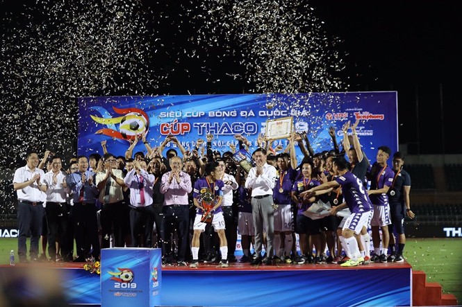 Khoảnh khắc Hà Nội FC nhận Siêu cúp Quốc gia - ảnh 6