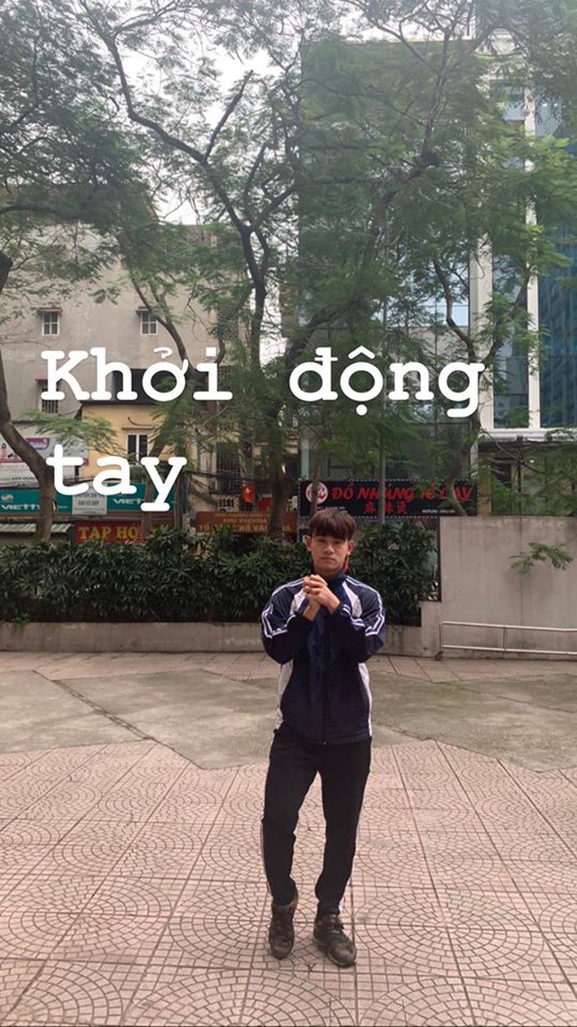 Nam sinh gây 'sốt mạng' với tuyển tập bài học thể dục online mùa dịch - ảnh 2