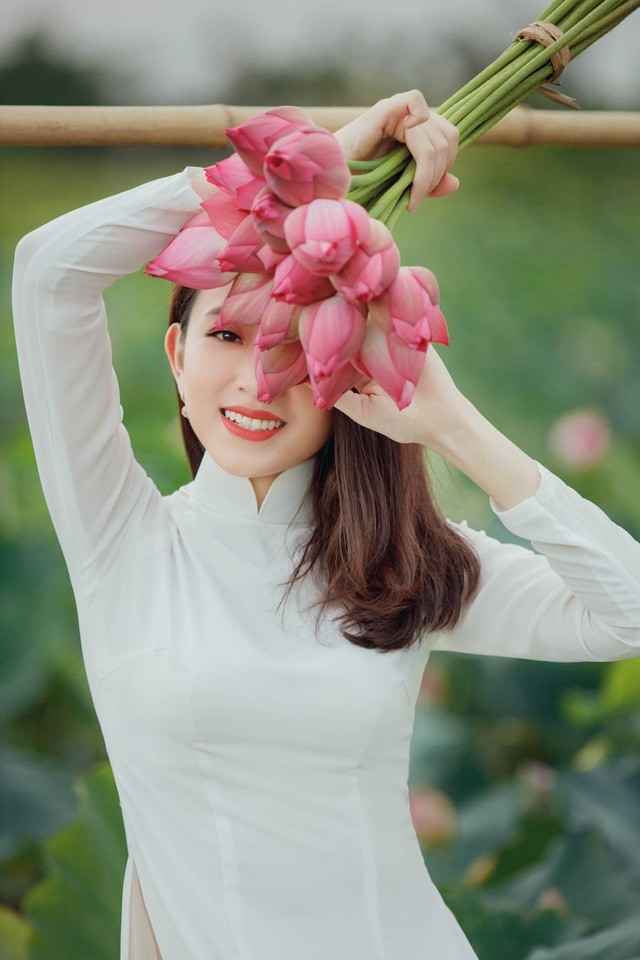 Nhiếp ảnh gia 'xấu trai' cưa đổ vợ đẹp với lời hứa tặng 10.000 ảnh để đời - ảnh 15