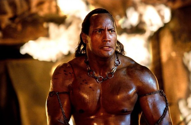 Dwayne Johnson, từ cầu thủ bóng bầu dục thất bại đến siêu sao giàu có nhất Hollywood - ảnh 4