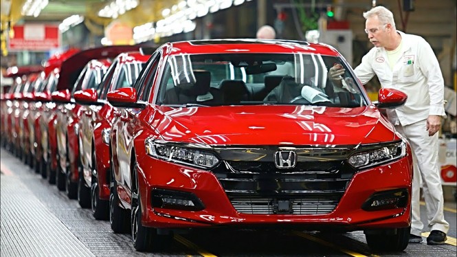 Quan chức Nhật Bản muốn Honda và Nissan hợp nhất - ảnh 1