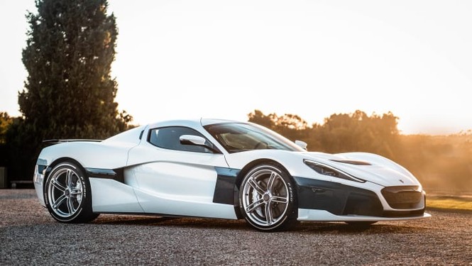 Rimac 'phá hủy' loạt siêu xe triệu đô để kiểm tra an toàn - ảnh 1