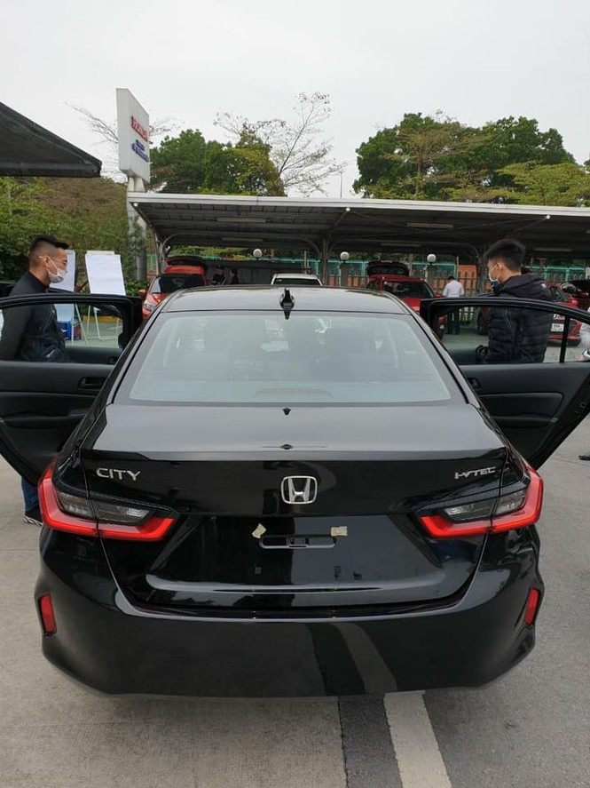Lộ ảnh thực tế Honda City mới trước ngày ra mắt - ảnh 4