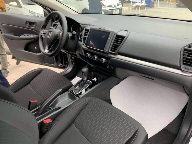 Lộ ảnh thực tế Honda City mới trước ngày ra mắt - ảnh 5