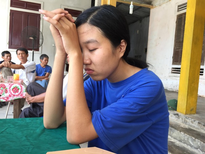 Chịu tang bố trước ngày nhập học, nữ sinh xa vời giấc mơ ĐH vì mẹ bị ung thư - ảnh 1