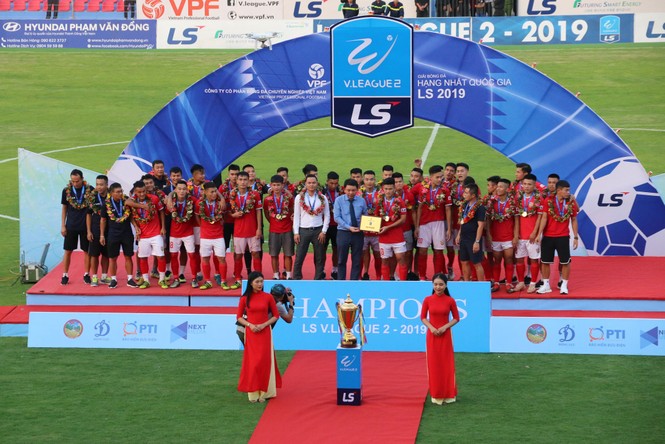 Hồng Lĩnh Hà Tĩnh đăng quang chức vô địch Giải hạng nhất quốc gia 2019 - ảnh 2