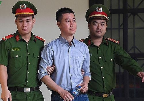 Cựu tướng Phan Văn Vĩnh vắng mặt tại phiên phúc thẩm vụ đánh bạc - ảnh 4