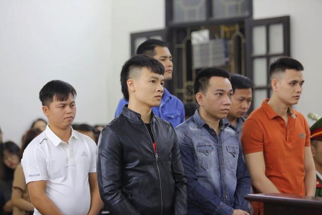 Khá 'bảnh' nhận 10 năm 6 tháng tù, hứa sẽ thành công dân có ích - ảnh 1