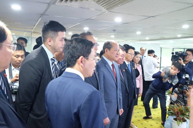 Phái đoàn triều tiên đến thăm Viettel - ảnh 4
