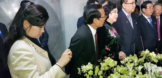 Nữ ca sỹ quyền lực triều tiên Hyon Song Wol - ảnh 2