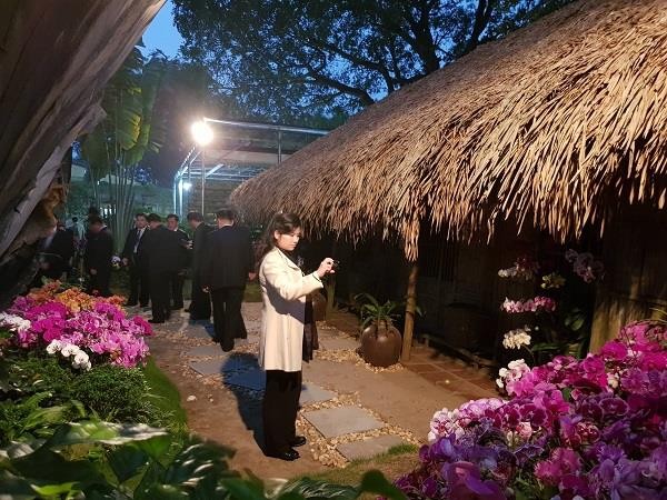 Nữ ca sỹ quyền lực triều tiên Hyon Song Wol - ảnh 1