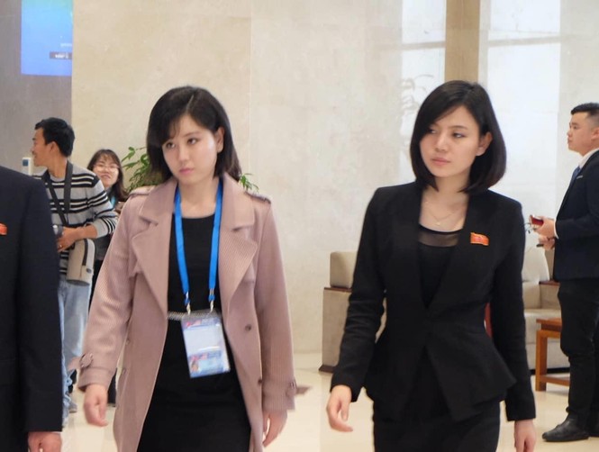 Nữ ca sỹ quyền lực triều tiên Hyon Song Wol - ảnh 8