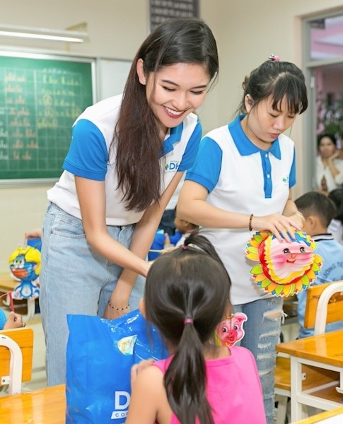 Á hậu Huỳnh Thị Thuỳ Dung: 'Mong sao thời khắc này kéo dài thêm nữa' - ảnh 3