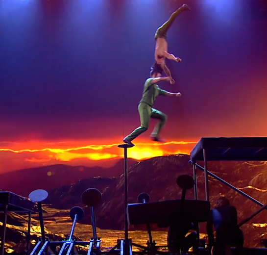 Anh em 'Hoàng tử xiếc' thể hiện 'sức mạnh đôi tay' từng trình diễn ở Britain's Got Talent - ảnh 1