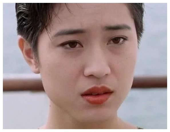 54 tuổi vẫn độc thân, mỹ nhân