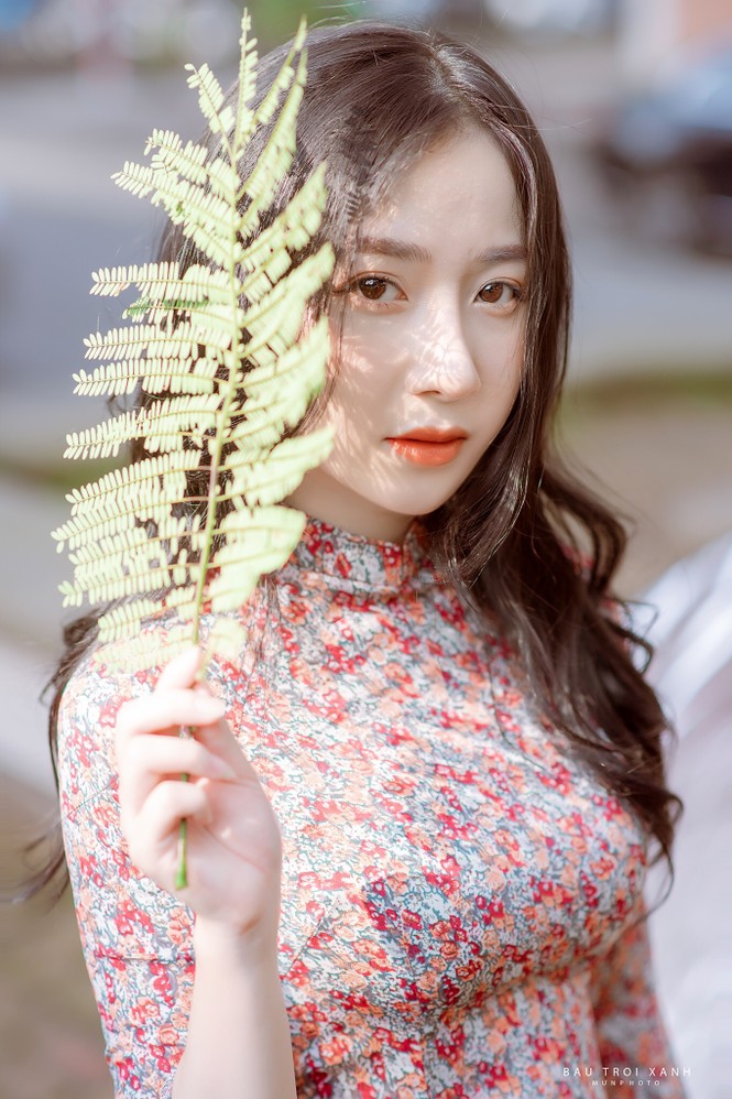 Nữ sinh báo chí đam mê ca hát, trưởng thành từ những khó khăn - ảnh 1