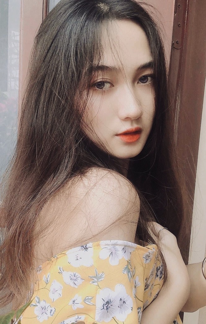 “Vì tuổi trẻ chẳng hai lần thắm lại...