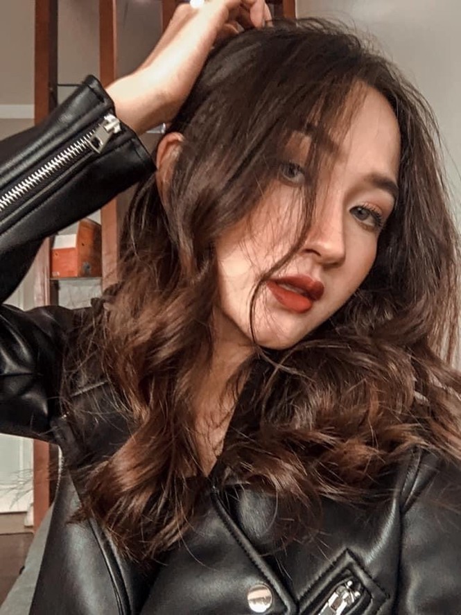 “Vì tuổi trẻ chẳng hai lần thắm lại...