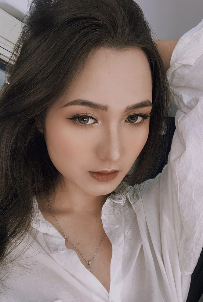 “Vì tuổi trẻ chẳng hai lần thắm lại...