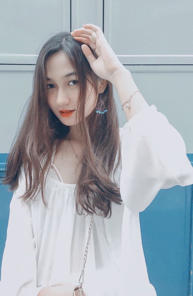 “Vì tuổi trẻ chẳng hai lần thắm lại...