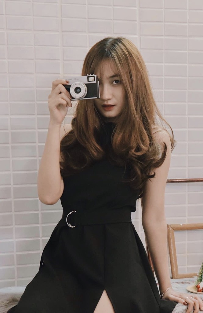 “Vì tuổi trẻ chẳng hai lần thắm lại...