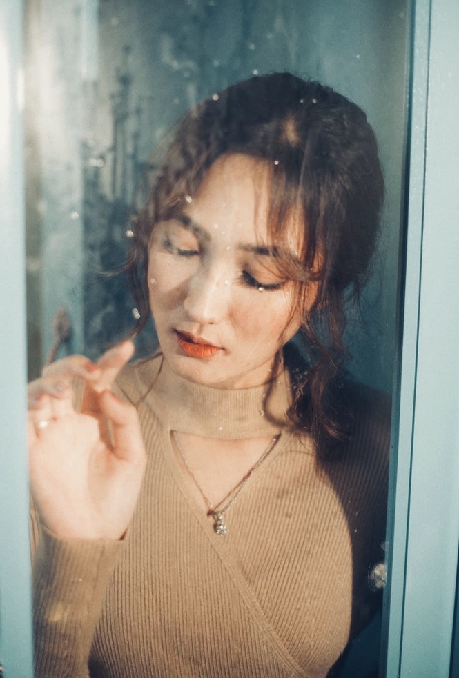 “Vì tuổi trẻ chẳng hai lần thắm lại...