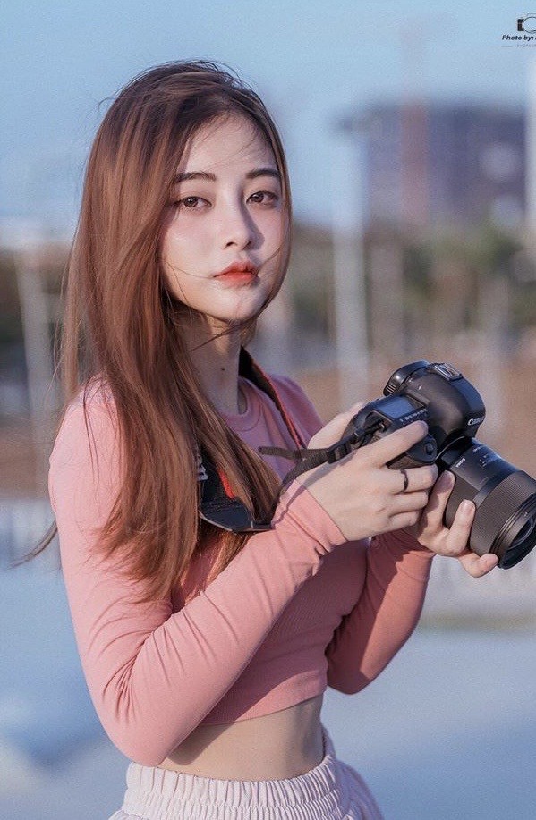Vẻ đẹp lạnh lùng đầy cuốn hút của nữ sinh được mệnh danh “phù thủy make-up” - ảnh 6