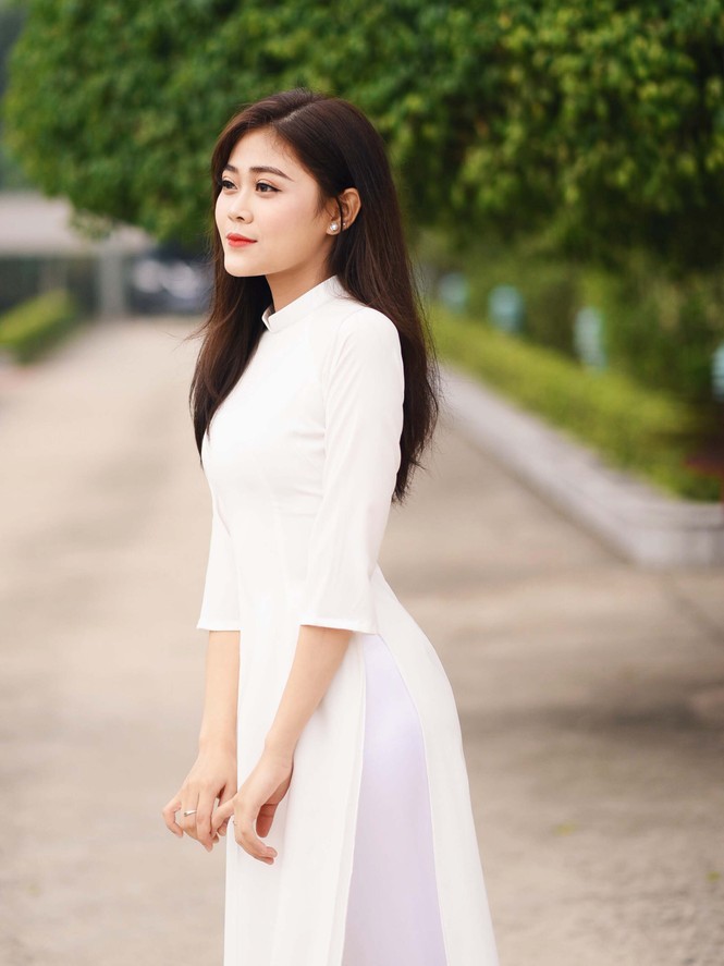 Nữ sinh ngành Luật say mê hoạt động tình nguyện - ảnh 8