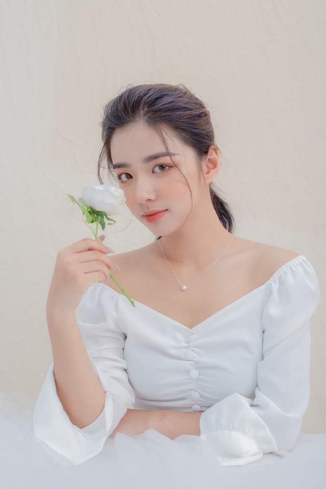 Hot girl Kinh tế Quốc dân bản lĩnh trước những cám dỗ khi nổi tiếng khá sớm - ảnh 17