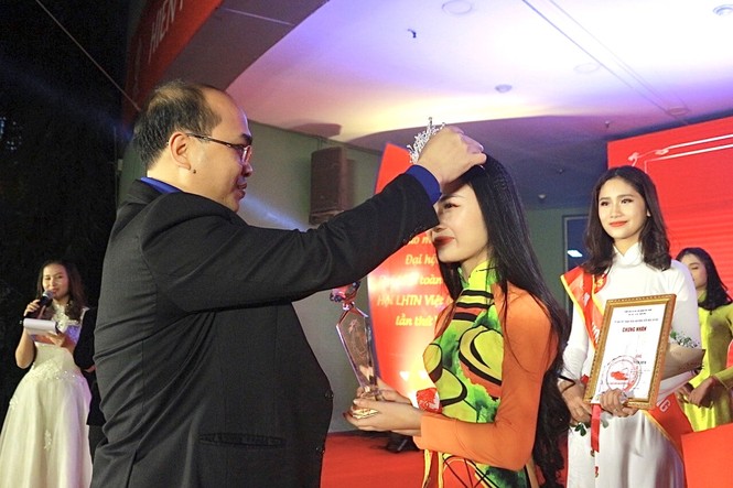 Hoa khôi tình nguyện luôn mong muốn lan tỏa tình thương - ảnh 7