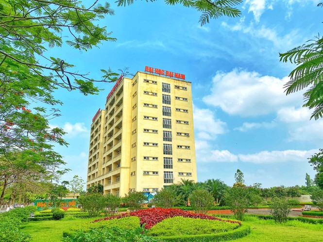 Những tọa độ “check in” đẹp mê mẩn tại Đại học Đại Nam - ảnh 15