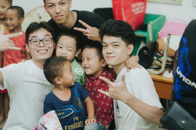Mùa hè xanh tình nguyện của tuổi trẻ trường Đại học Thương Mại - ảnh 19