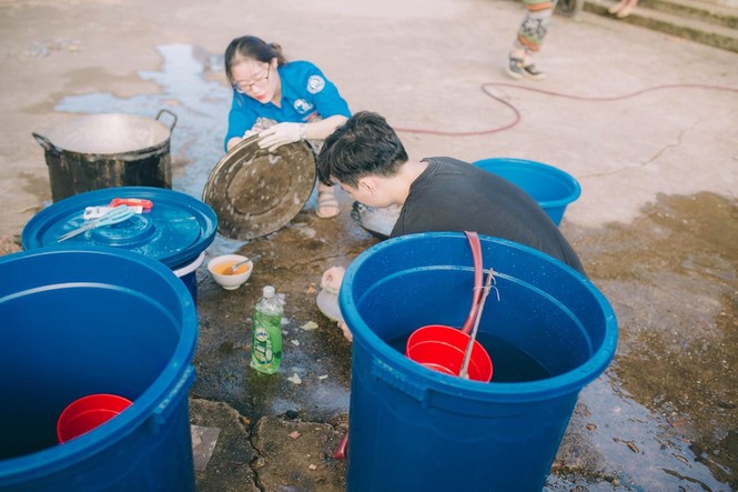 Mùa hè xanh tình nguyện của tuổi trẻ trường Đại học Thương Mại - ảnh 25