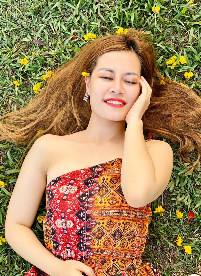 Hoàng Yến bất chấp bằng mọi giá để trở về quê hương học và làm việc - ảnh 3