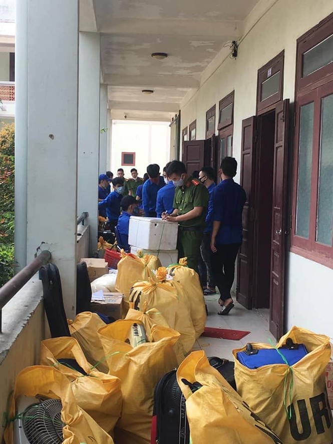 Khi cả nhà trường và sinh viên cùng chung tay chống dịch COVID-19 - ảnh 2