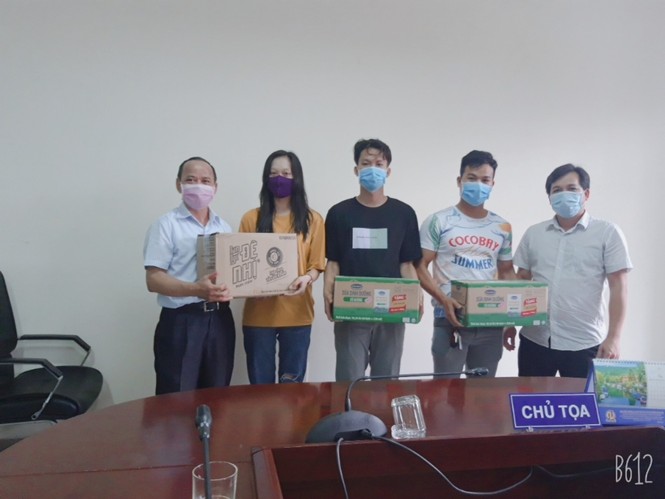 Khi cả nhà trường và sinh viên cùng chung tay chống dịch COVID-19 - ảnh 4